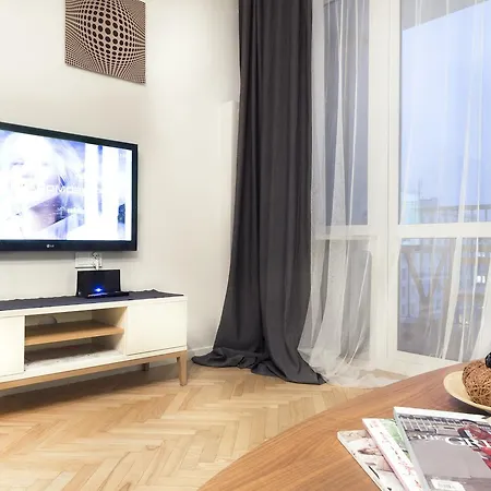 Fox Center Hoza Apartment Warsaw